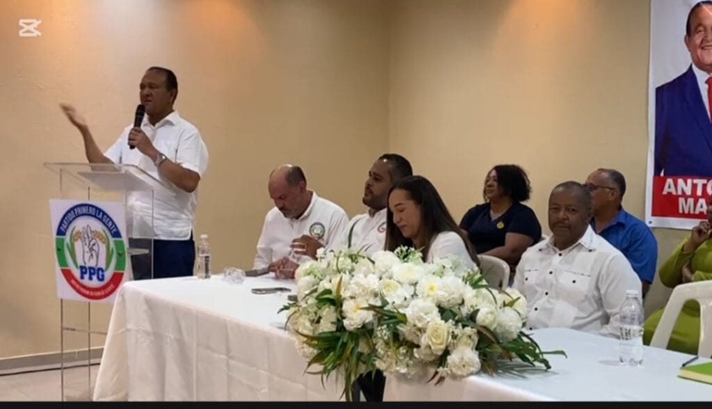 PARTIDO PRIMERO LA GENTE JURAMENTA TODA SU ESTRUCTURA EN DUARTE Y SE LANZA CON FUERZA HACIA EL 2028 1000568365